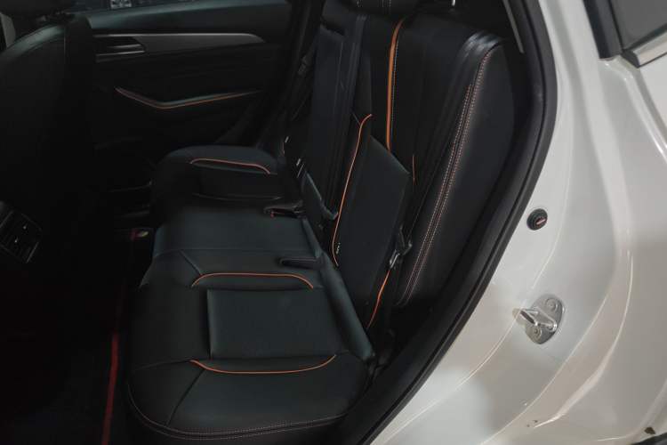 Used Haval F7 2021 1.5T Two-Wheel Drive iXuan Left Rear Seat