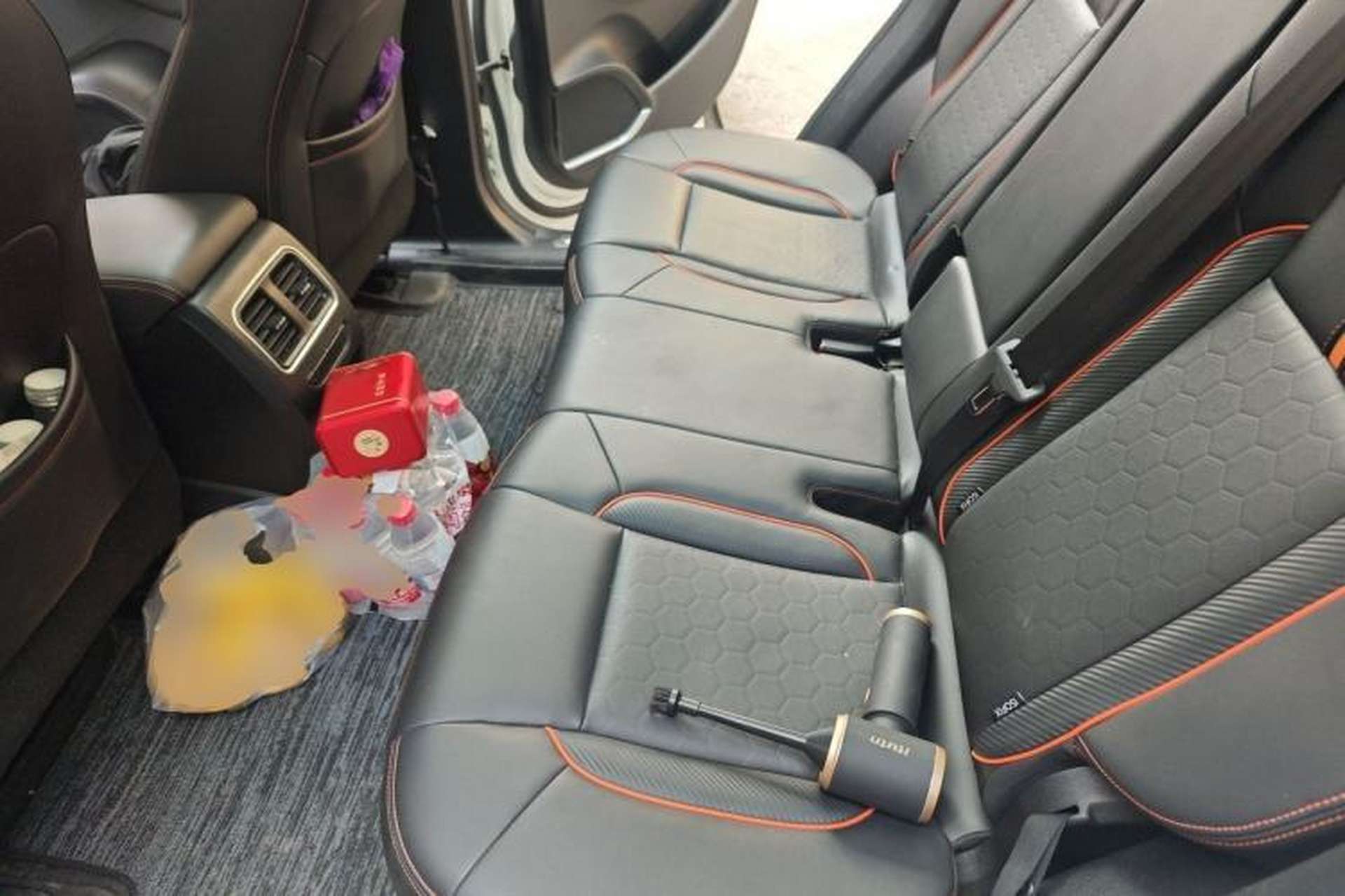 Used Haval F7 2021 2.0T Two-Wheel Drive i-Van Left Rear Seat