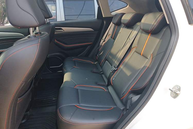 Used Haval F7 2021 1.5T Two-Wheel Drive iXuan Left Rear Seat