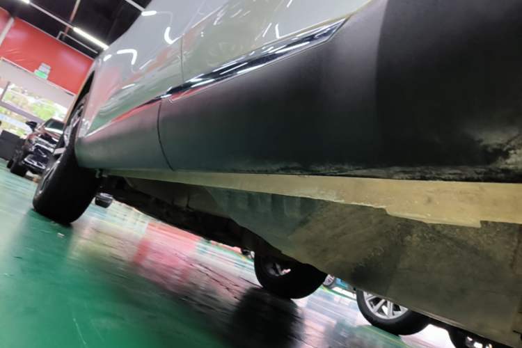 Used Haval F7 2021 1.5T Two-Wheel Drive i-Type Left Side Sill