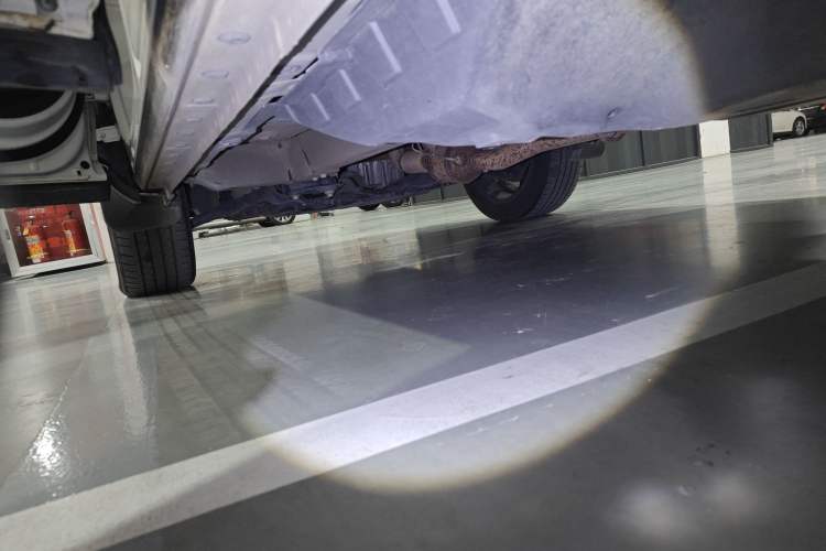 Used Haval F7 2021 1.5T Two-Wheel Drive iXuan Left Side Sill