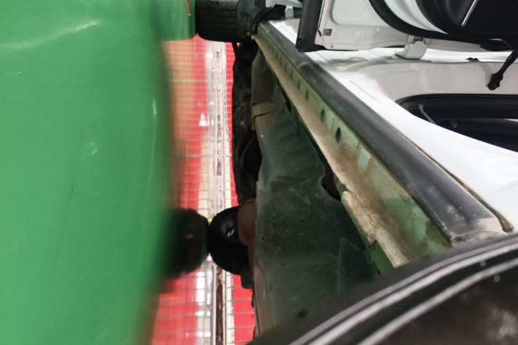 Used Haval F7 2021 2.0T Two-Wheel Drive i-Active Left Side Sill