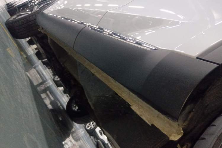 Used Haval F7 2021 1.5T Two-Wheel Drive i-Type Left Side Sill