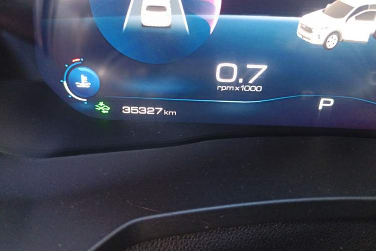 Used Haval F7 2021 2.0T Two-Wheel Drive i-Van Odometer Close Up