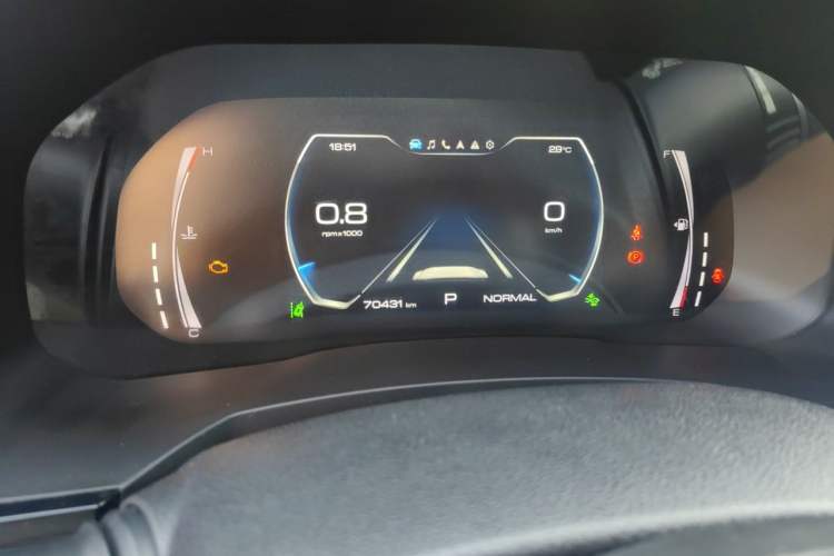 Used Haval F7 2021 1.5T Two-Wheel Drive i-Type Odometer Close Up