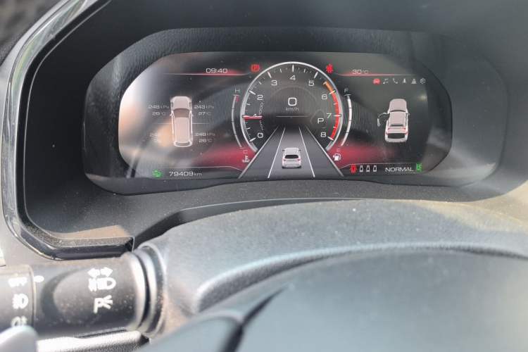 Used Haval F7 2021 2.0T All-Wheel Drive iJoy Odometer Close Up
