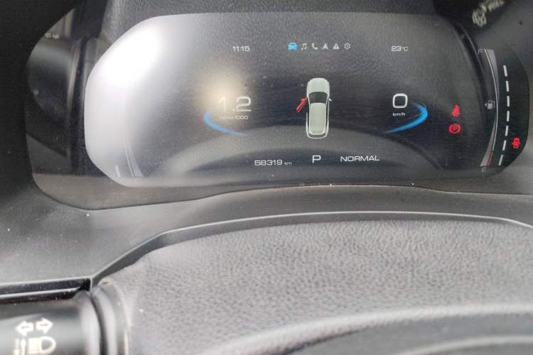 Used Haval F7 2021 1.5T Two-Wheel Drive iXuan Odometer Close Up