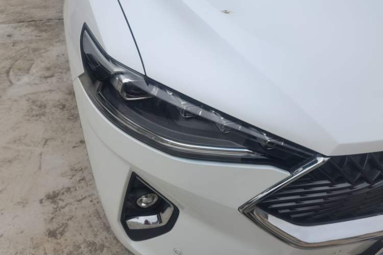 Used Haval F7 2021 2.0T Two-Wheel Drive i-Van Right Front Headlight