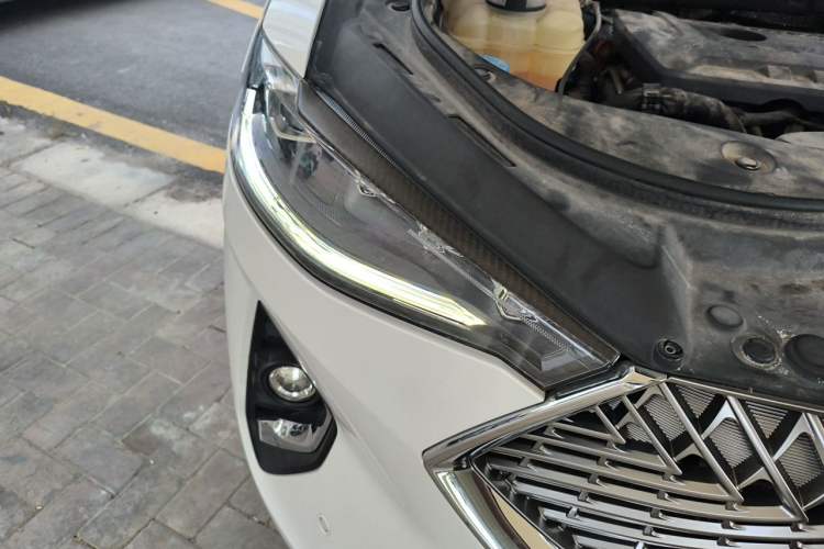 Used Haval F7 2021 2.0T All-Wheel Drive iJoy Right Front Headlight