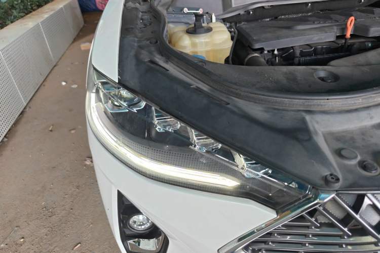 Used Haval F7 2021 1.5T Two-Wheel Drive i-Type Right Front Headlight