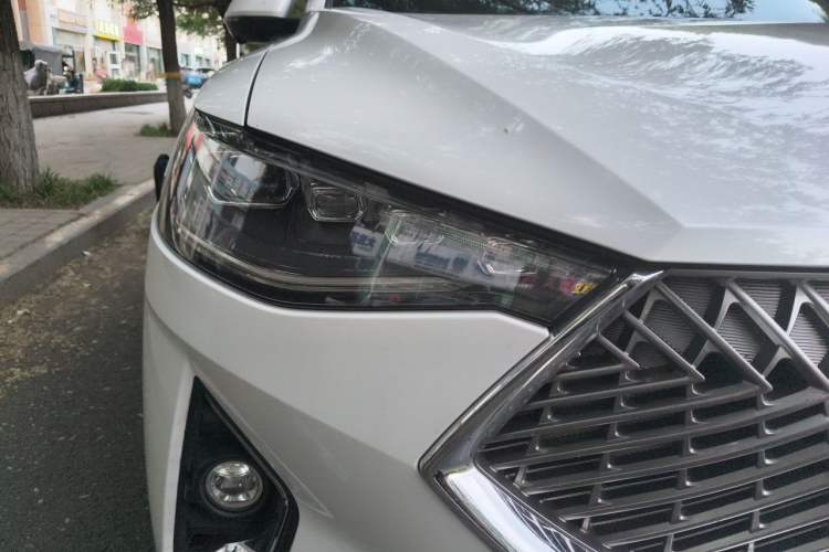 Used Haval F7 2021 1.5T Two-Wheel Drive i-Type Right Front Headlight