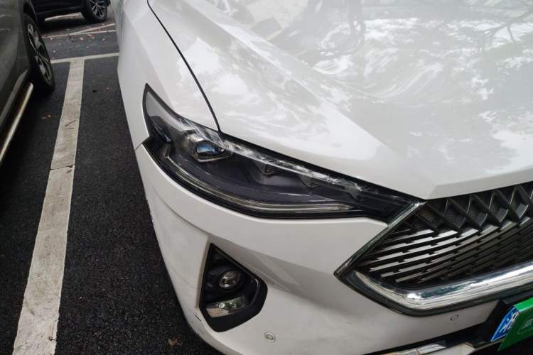Used Haval F7 2021 2.0T Two-Wheel Drive i-Van Right Front Headlight