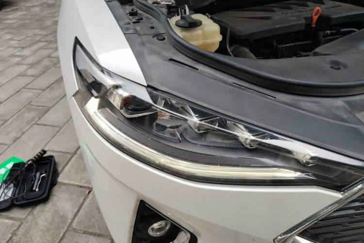 Used Haval F7 2021 1.5T Two-Wheel Drive i-Type Right Front Headlight
