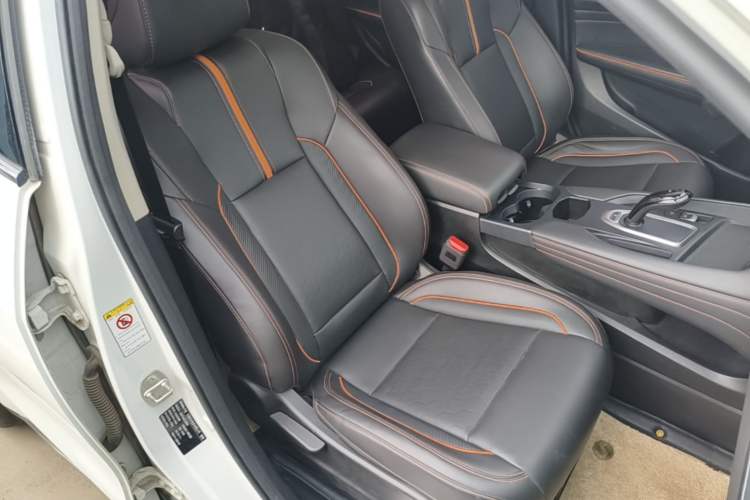Used Haval F7 2021 2.0T Two-Wheel Drive i-Active Right Front Seat