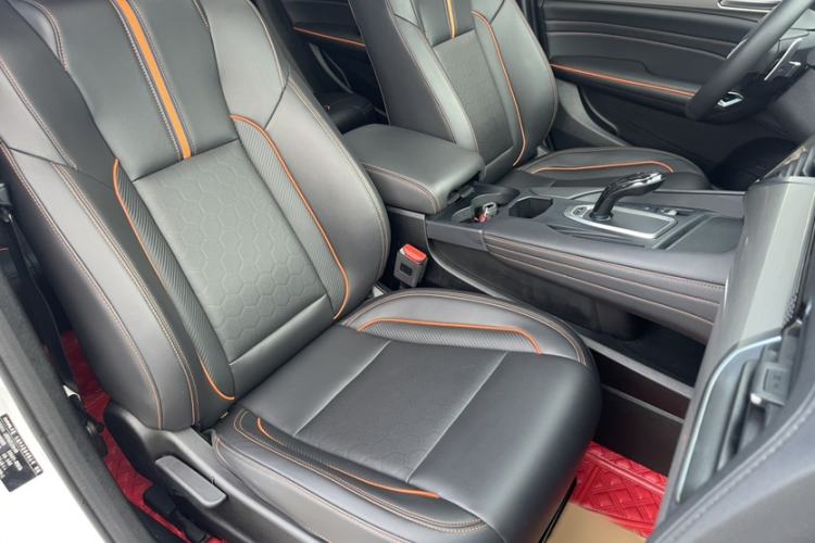 Used Haval F7 2021 1.5T Two-Wheel Drive iXuan Right Front Seat