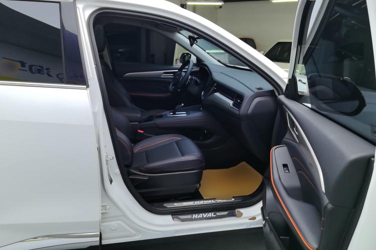 Used Haval F7 2021 1.5T Two-Wheel Drive iXuan Right Front Seat