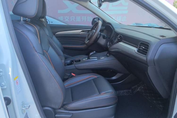 Used Haval F7 2021 2.0T Two-Wheel Drive i-Active Right Front Seat