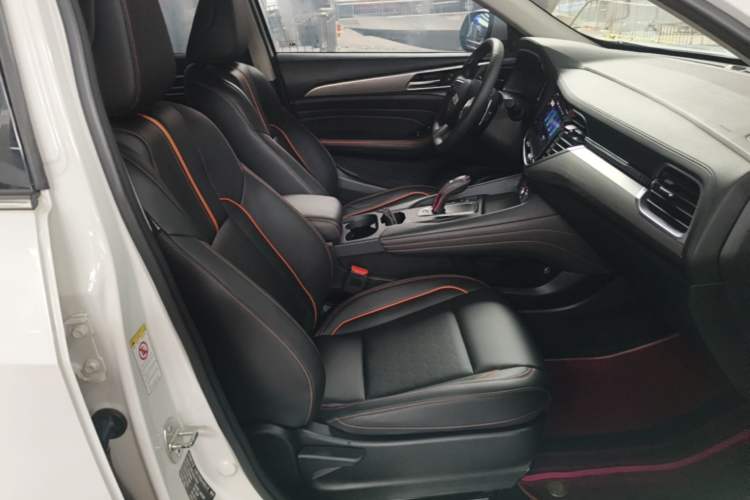 Used Haval F7 2021 2.0T Two-Wheel Drive i-Active Right Front Seat
