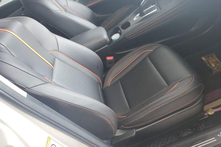 Used Haval F7 2021 1.5T Two-Wheel Drive i-Type Right Front Seat