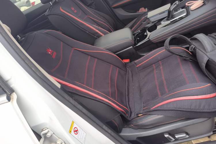 Used Haval F7 2021 1.5T Two-Wheel Drive i-Trend Right Front Seat