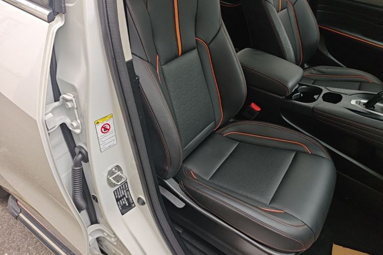 Used Haval F7 2021 2.0T Two-Wheel Drive i-Active Right Front Seat