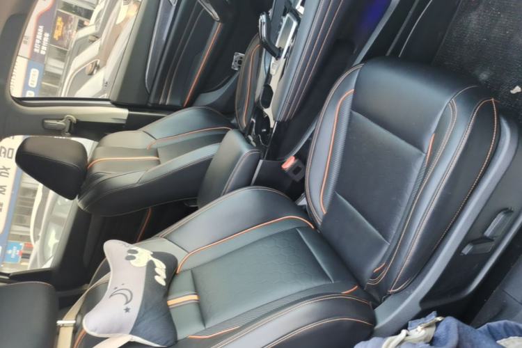 Used Haval F7 2021 2.0T Two-Wheel Drive i-Van Right Front Seat