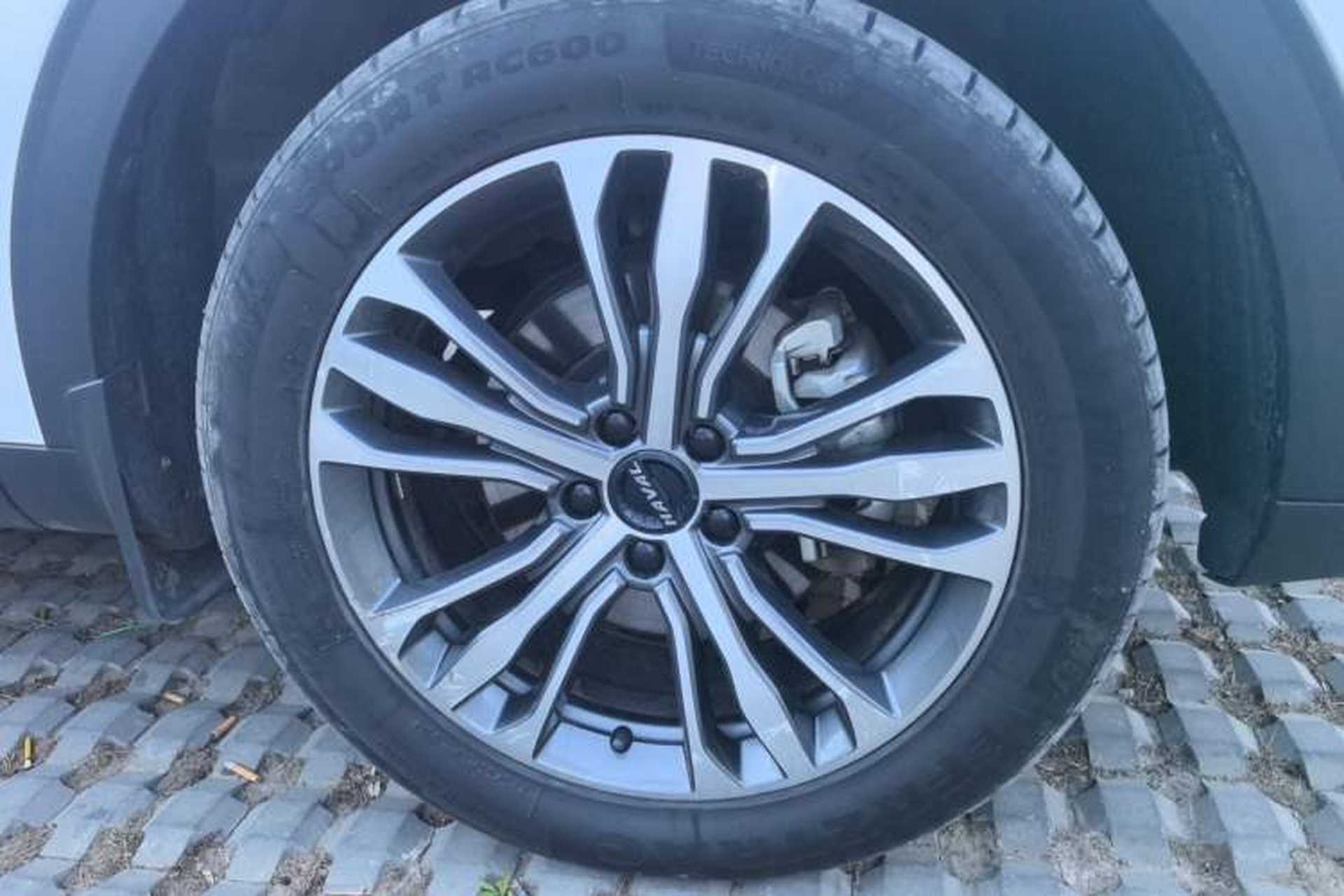 Used Haval F7 2021 2.0T All-Wheel Drive iJoy Right Front Wheel Hub