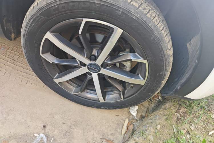 Used Haval F7 2021 1.5T Two-Wheel Drive i-Trend Right Front Wheel Hub