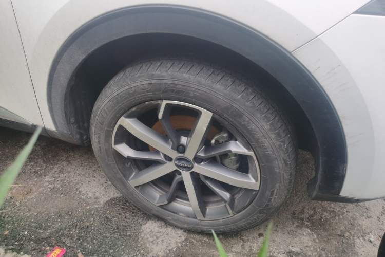 Used Haval F7 2021 1.5T Two-Wheel Drive i-Type Right Front Wheel Hub