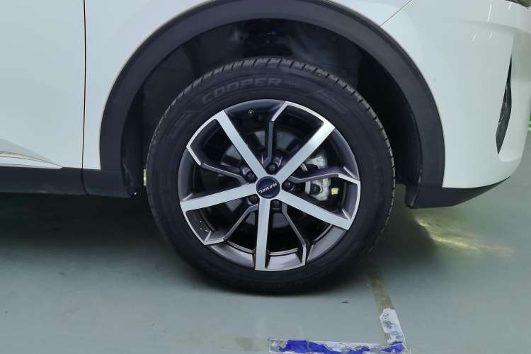 Used Haval F7 2021 1.5T Two-Wheel Drive iXuan Right Front Wheel Hub