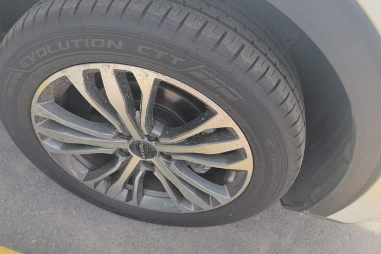 Used Haval F7 2021 2.0T All-Wheel Drive iJoy Right Front Wheel Hub