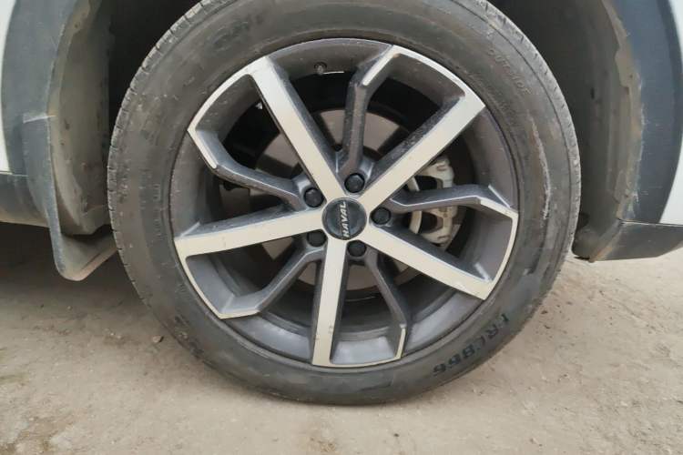 Used Haval F7 2021 1.5T Two-Wheel Drive i-Trend Right Front Wheel Hub