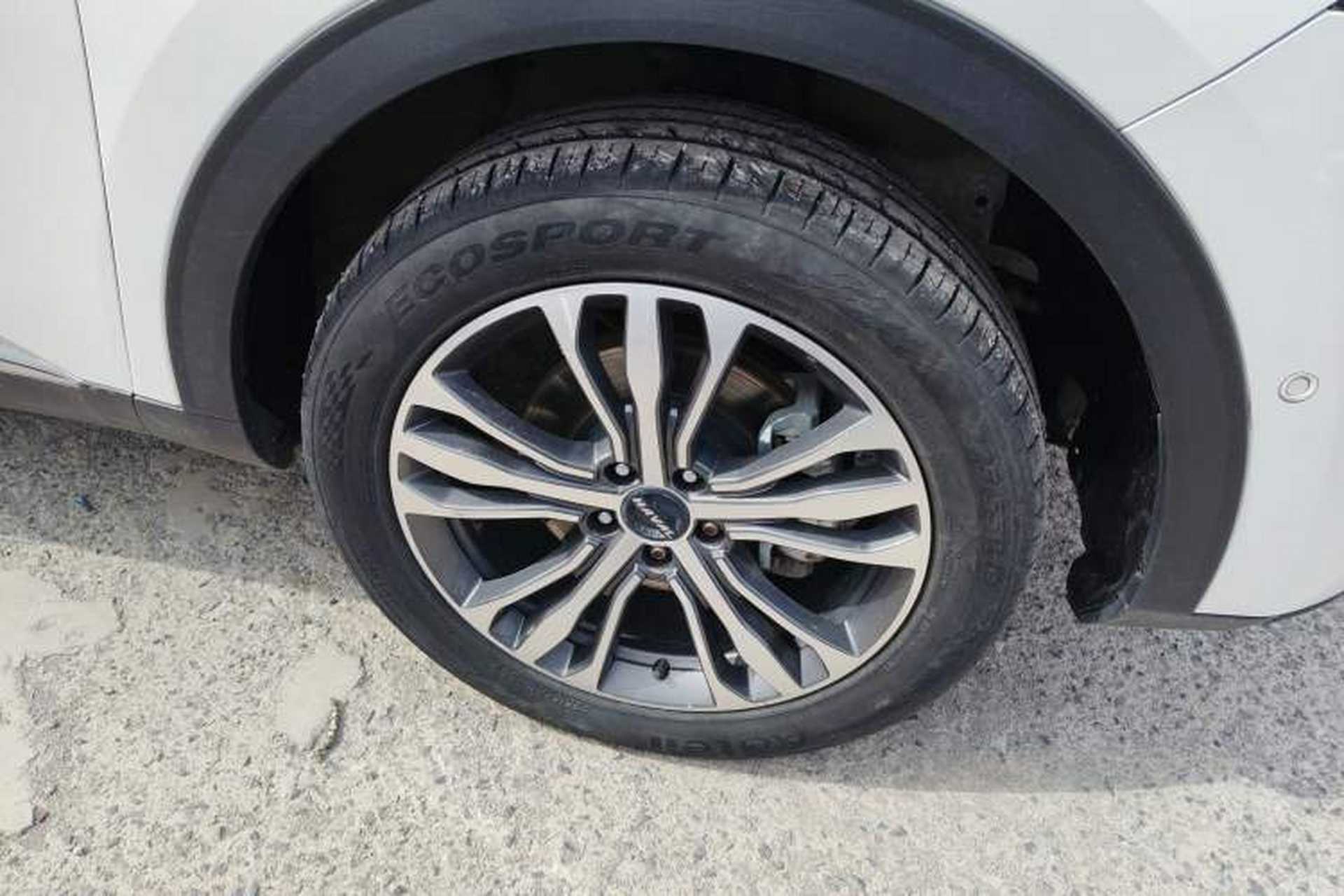 Used Haval F7 2021 2.0T All-Wheel Drive iJoy Right Front Wheel Hub