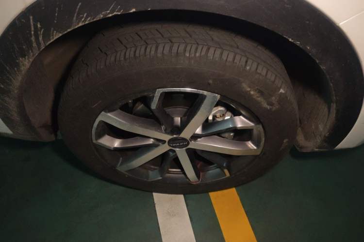 Used Haval F7 2021 1.5T Two-Wheel Drive i-Trend Right Front Wheel Hub