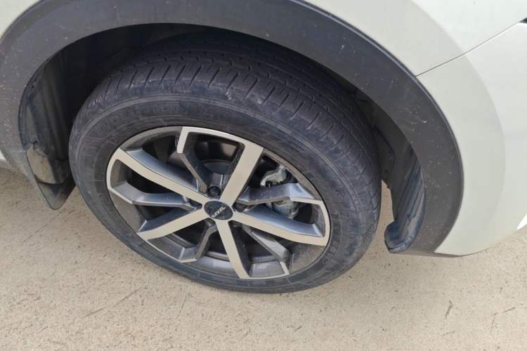 Used Haval F7 2021 1.5T Two-Wheel Drive i-Type Right Front Wheel Hub