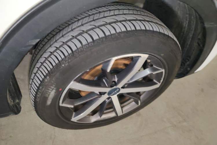 Used Haval F7 2021 1.5T Two-Wheel Drive i-Trend Right Front Wheel Hub