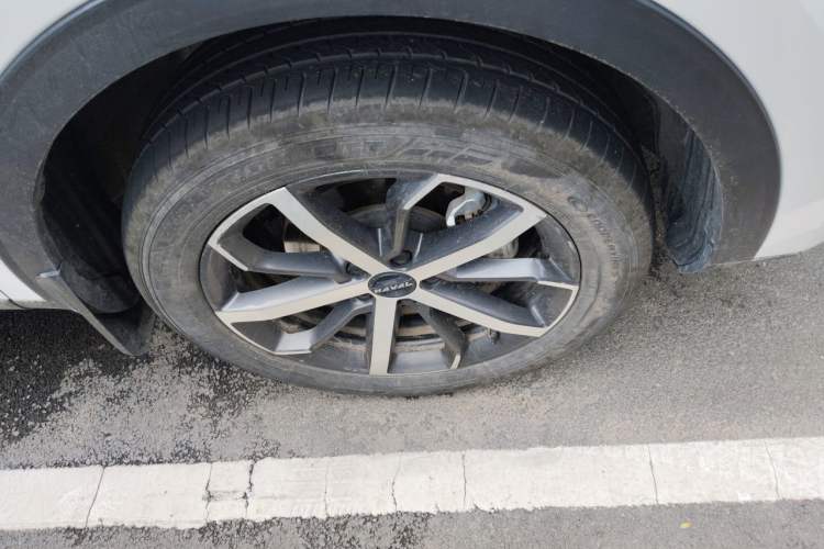 Used Haval F7 2021 1.5T Two-Wheel Drive iXuan Right Front Wheel Hub