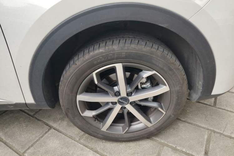 Used Haval F7 2021 1.5T Two-Wheel Drive i-Type Right Front Wheel Hub