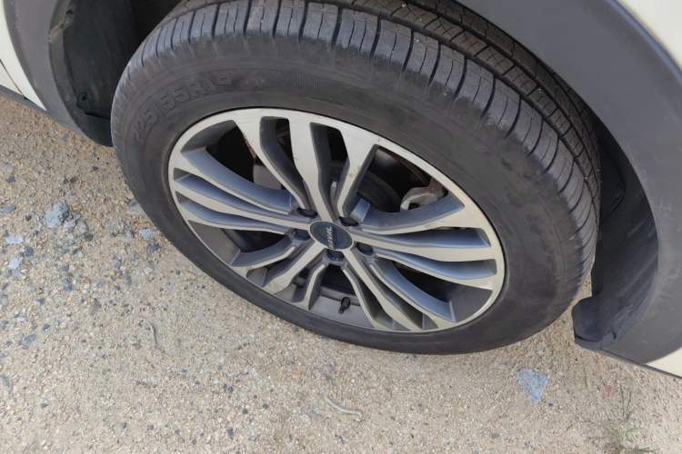 Used Haval F7 2021 2.0T All-Wheel Drive iJoy Right Front Wheel Hub