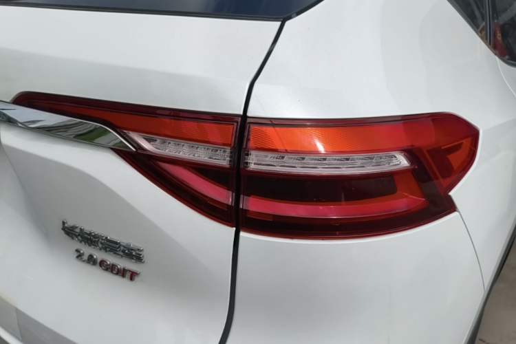 Used Haval F7 2021 2.0T Two-Wheel Drive i-Active Right Rear Taillight