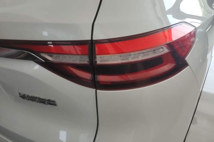Used Haval F7 2021 1.5T Two-Wheel Drive iXuan Right Rear Taillight