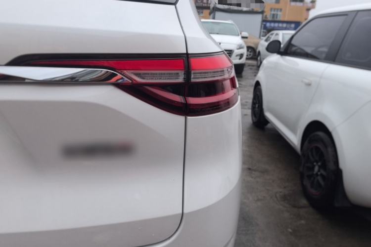 Used Haval F7 2021 1.5T Two-Wheel Drive iXuan Right Rear Taillight