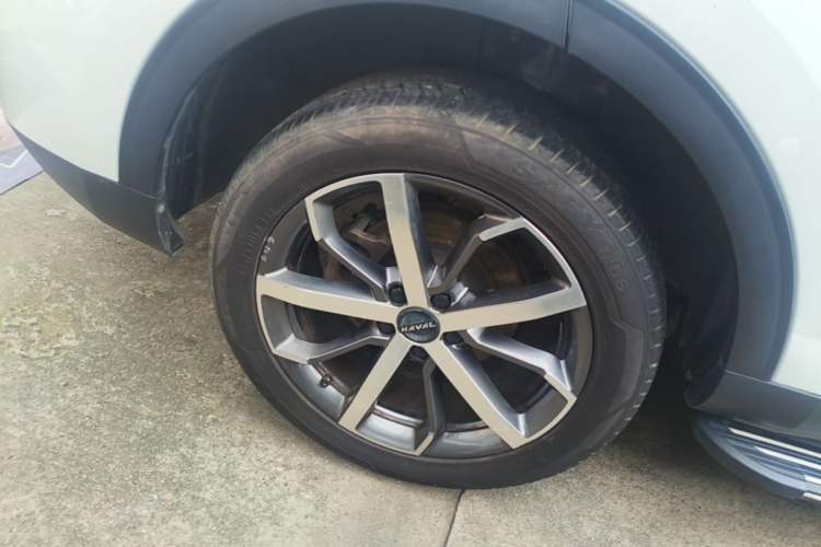 Used Haval F7 2021 1.5T Two-Wheel Drive i-Type Right Rear Wheel Hub