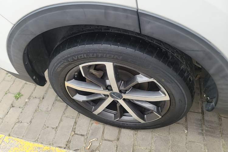 Used Haval F7 2021 1.5T Two-Wheel Drive i-Type Right Rear Wheel Hub