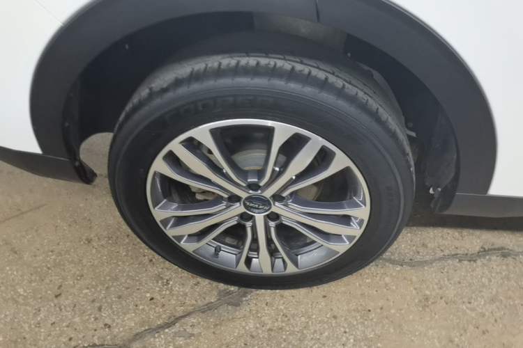 Used Haval F7 2021 2.0T Two-Wheel Drive i-Van Right Rear Wheel Hub