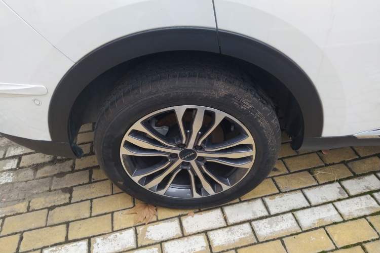 Used Haval F7 2021 2.0T All-Wheel Drive iJoy Right Rear Wheel Hub