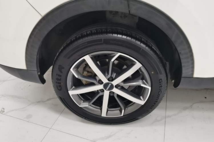 Used Haval F7 2021 1.5T Two-Wheel Drive i-Trend Right Rear Wheel Hub