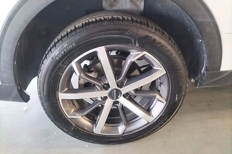 Used Haval F7 2021 1.5T Two-Wheel Drive i-Type Right Rear Wheel Hub