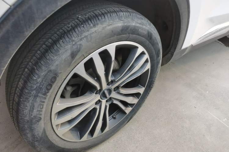 Used Haval F7 2021 2.0T Two-Wheel Drive i-Van Right Rear Wheel Hub