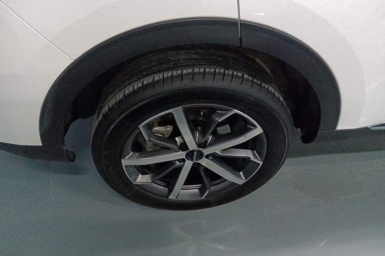 Used Haval F7 2021 1.5T Two-Wheel Drive i-Type Right Rear Wheel Hub